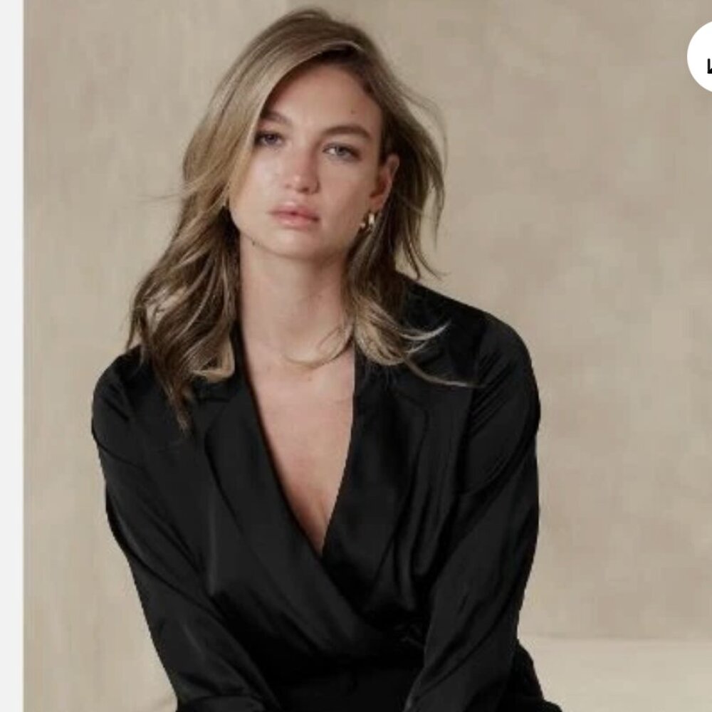 Banana Republic Factory Women's NWT SATIN WRAP BLOUSE Size Large Black # 762644